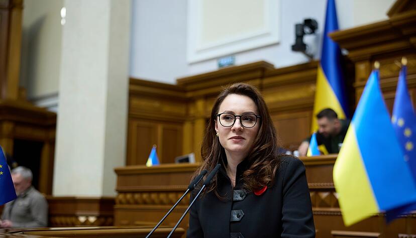 Das ukrainische Parlament wird &uuml;ber die Best&auml;tigung der neuen Ministerpr&auml;sidentin Julia Swyrydenko und ihres Kabinetts abstimmen.
