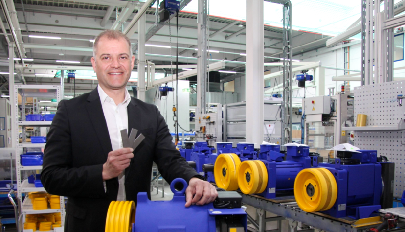 Vorstandsvorsitzender Joachim Ley freut sich &uuml;ber die Nominierung von Ziehl-Abegg f&uuml;r den Hermes Award. Noch in diesem Jahr startet das Unternehmen aus K&uuml;nzelsau die Serienproduktion seines neuen Aufzugsmotors.