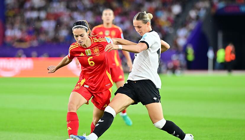 Am Ball virtuos: Aitana Bonmatí.