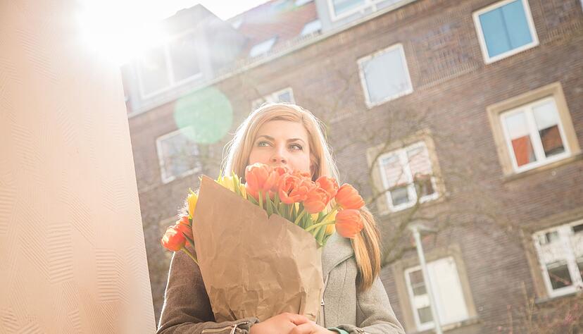 Ein sch&ouml;ner Tulpenstrau&szlig; kann ein L&auml;cheln ins Gesicht zaubern - und bei Hautkontakt zu Ekzemen f&uuml;hren.