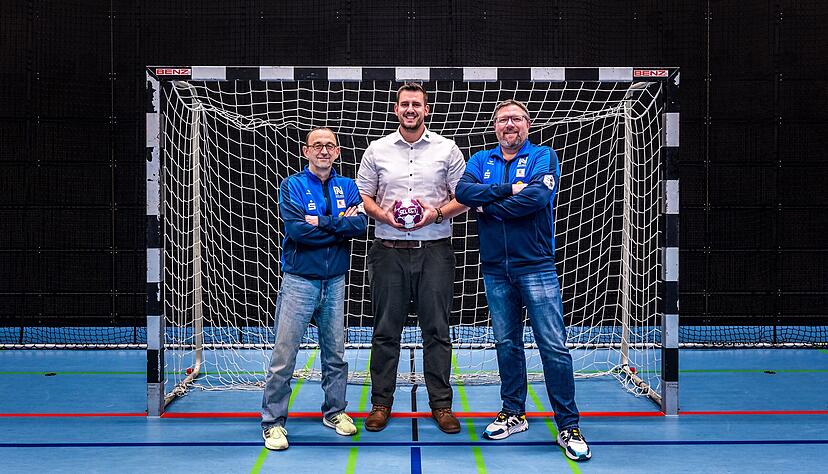 Thomas Zeitz (rechts) soll die sportlichen Geschicke in Neckarsulm bis 2027 gemeinsam mit Gernot Drossel (links) und Hannes Diller leiten. Thomas Zeitz (rechts) soll die sportlichen Geschicke in Neckarsulm bis 2027 gemeinsam mit Gernot Drossel (links) und Hannes Diller leiten.
