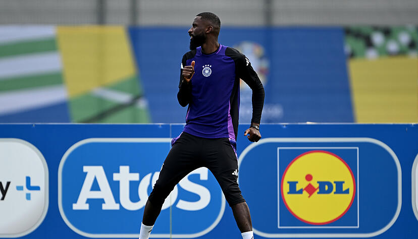 Antonio R&uuml;diger beim Abschlusstraining der Nationalmannschaft vor dem Achtelfinale.