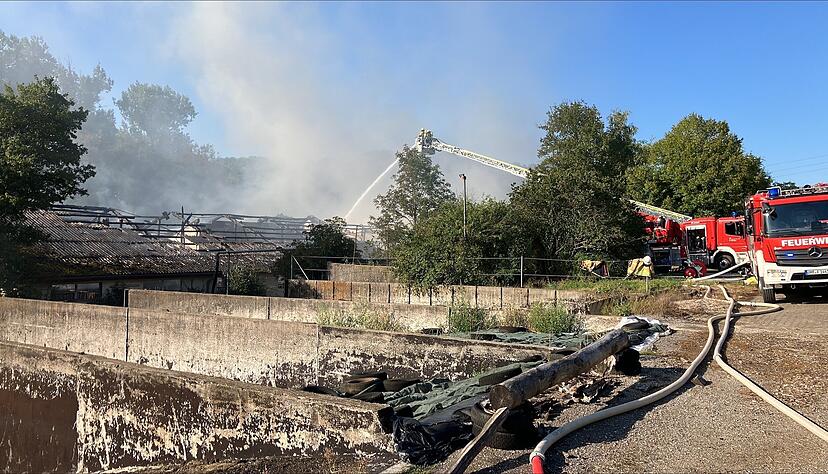 Mit einem Großaufgebot ist die Feuerwehr Ende Juli in Forchtenberg-Ernsbach im Einsatz. Mit einem Großaufgebot ist die Feuerwehr Ende Juli in Forchtenberg-Ernsbach im Einsatz.