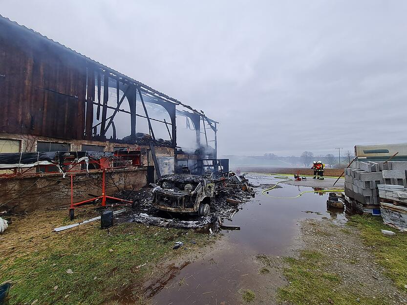 Scheunenbrand zwischen Bad Friedrichshall und Oedheim