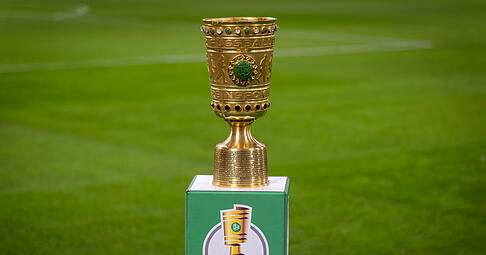 Die Termine für die Austragung der Halbfinalspiele im DFB-Pokal steht fest. Der VfB Stuttgart trifft auf den SC Freiburg. Die Termine für die Austragung der Halbfinalspiele im DFB-Pokal steht fest. Der VfB Stuttgart trifft auf den SC Freiburg.