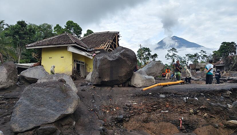 Der Feuerberg brodelt weiter. Der Feuerberg brodelt weiter.