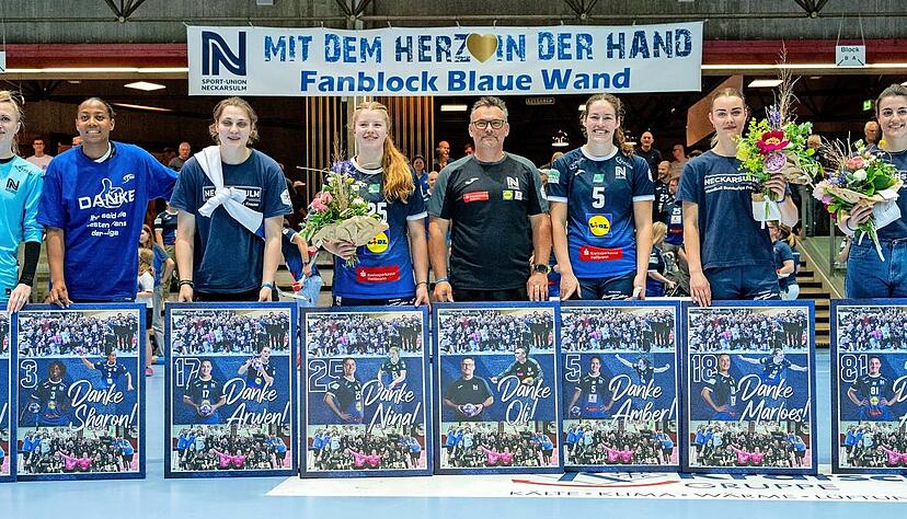 Auf Valentyna Salamakha, Sharon Nooitmeer, Arwen Gorb, Nina Engel, Oliver Rieth, Amber Verbraeken, Marloes Hoitzing und Agni Zygoura (von links) warten neue Herausforderungen. Das Oktett ist in der Ballei verabschiedet worden. Auf Valentyna Salamakha, Sharon Nooitmeer, Arwen Gorb, Nina Engel, Oliver Rieth, Amber Verbraeken, Marloes Hoitzing und Agni Zygoura (von links) warten neue Herausforderungen. Das Oktett ist in der Ballei verabschiedet worden.