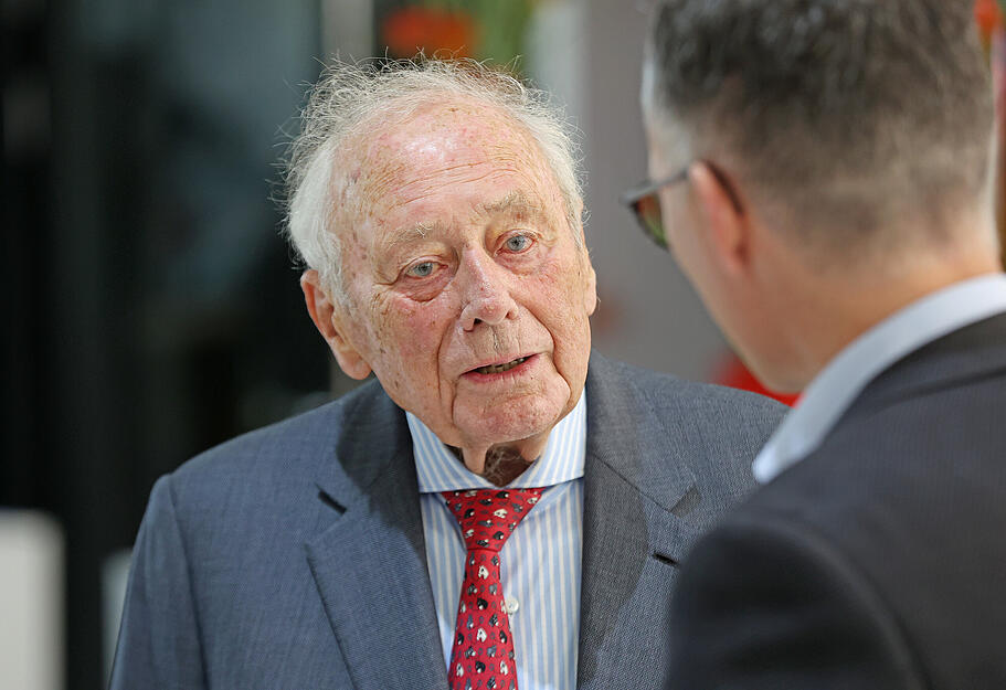 Einweihung Würth-Innovationszentrum CURIO in Künzelsau-Gaisbach mit Reinhold Würth