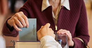 Frankreich hat seine Nationalversammlung neu gew&auml;hlt - und f&uuml;r eine &Uuml;berraschung gesorgt.