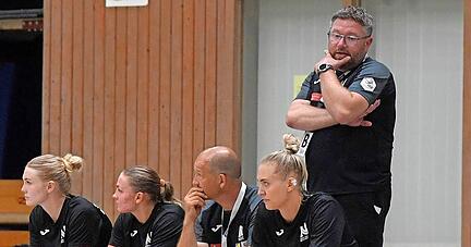 Trainer Thomas Zeitz (re.) sah in Dortmund Licht und Schatten.
 Foto: Mario Berger