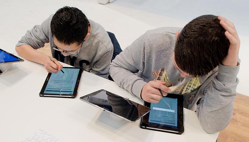 Im digitalen Zeitalter müssen auch die Kernkompetenzen weiter gedacht und gefasst werden, meint Sibylle Thelen von der Landeszentrale für politische Bildung.