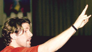 Der bisherige O&szlig;weiler Coach Oliver Hess k&ouml;nnte auch Trainer der neuen Spielgemeinschaft mit Kornwestheim werden. (Foto: Andreas Veigel)