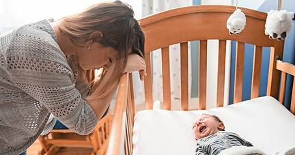 Wenn ein Kind auf die Welt kommt, stellen die geänderten Lebensumstände junge Familien vor große finanzielle Herausforderungen.
Foto: Louis-Photo/stock.adobe.com