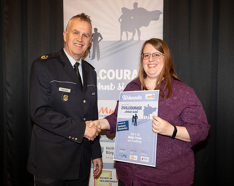 Maike Freise hielt einen Whisky-Dieb an der Jacke fest.