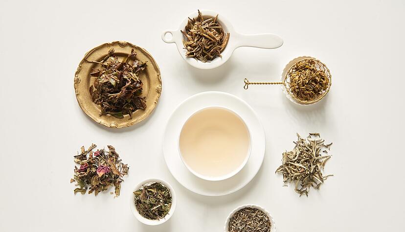 Typisch Weißer Tee: sanfte Farben und innere Werte. Typisch Weißer Tee: sanfte Farben und innere Werte.