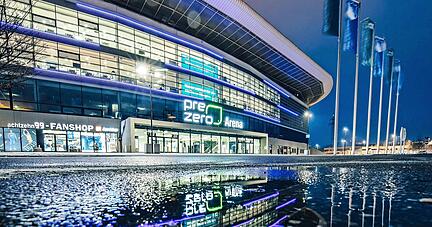 Die Prezero Arena der TSG Hoffenheim in Sinsheim ist die umweltfreundlichste der Bundesliga: Als erstes Stadion hat sie das Siegel Zero Waste erhalten. Der Entsorger Prezero half bei der Umsetzung kräftig mit.
Foto: Archiv/TSG
