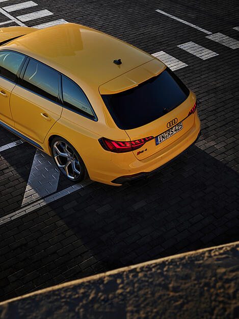 Über Jahrzehnte hinweg ist der RS 4 Avant einer der Bestseller im Modellportfolio der Audi Sport GmbH.