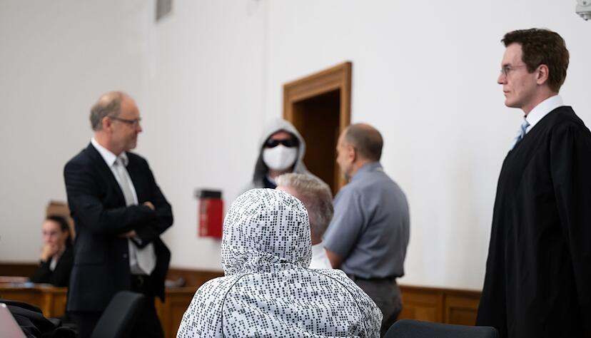 Mehr als 28.000 Tontr&auml;ger sollen verkauft und gesch&auml;tzt mindestens 285.000 Euro erwirtschaftet worden sein. (Archivbild)