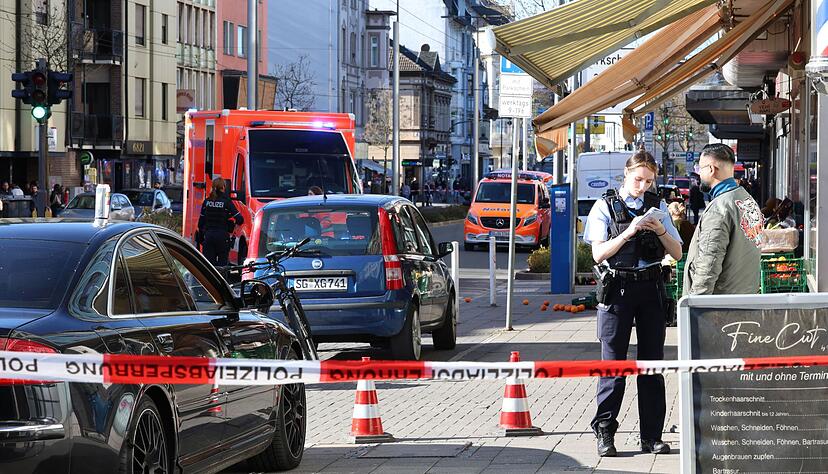 Einer der Angegriffenen wollte den Erkenntnissen zufolge den Streit schlichten.