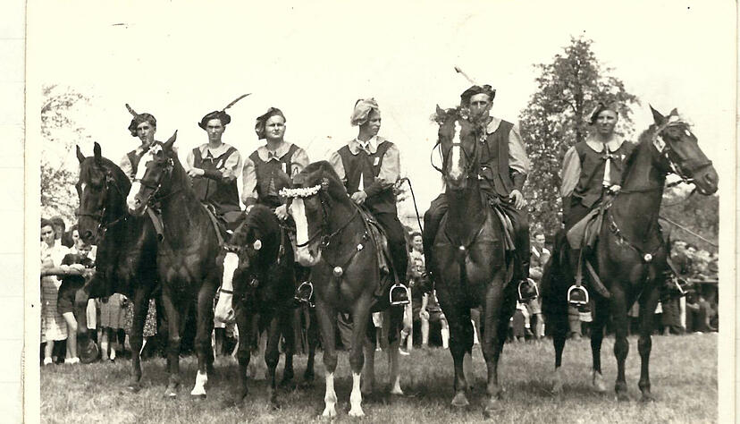 Eines der ersten Käsritt-Bilder: Käsreiter im Jahr 1950.