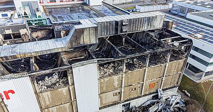 Beim Brand im Hofmeister-Möbelhaus in Bietigheim entstand ein Millionenschaden. Beim Brand im Hofmeister-Möbelhaus in Bietigheim entstand ein Millionenschaden.