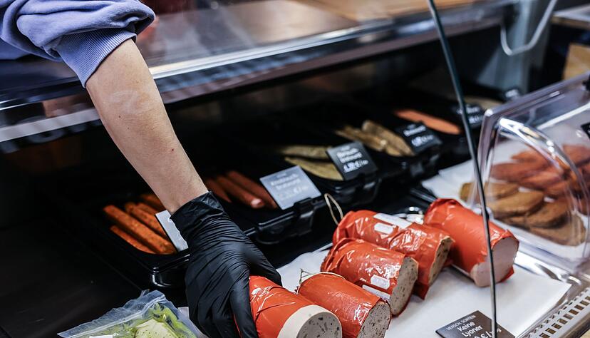 Nach Ansicht des EU-Parlaments darf nur noch Tierisches Burger oder Wurst heißen. Der Grund: Es bestehe «ein echtes Verwechslungsrisiko».(Archiv) Nach Ansicht des EU-Parlaments darf nur noch Tierisches Burger oder Wurst heißen. Der Grund: Es bestehe «ein echtes Verwechslungsrisiko».(Archiv)