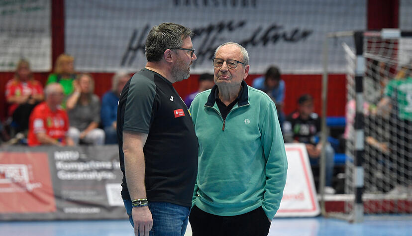 Trainer Thomas Zeitz (links) und Vorstandschef Rolf Härdtner sind bei den Bundesliga-Handballerinnen der Sport-Union Neckarsulm weiterhin die wichtigsten Entscheidungsträger. Trainer Thomas Zeitz (links) und Vorstandschef Rolf Härdtner sind bei den Bundesliga-Handballerinnen der Sport-Union Neckarsulm weiterhin die wichtigsten Entscheidungsträger.