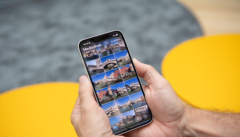 Hübsch, dieses Venedig: In der überarbeiteten Fotomediathek von iOS 26 lassen sich Bilder jetzt leichter sortieren und bearbeiten.