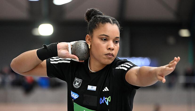 Yemisi Ogunleye belegte im Kugelsto&szlig;en Rang vier.