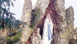 &bdquo;Unsere Lourdesgrotte ist einer der beliebtesten Orte lebendiger christlicher Spiritualität.&ldquo;
          Franz Jacob, Zaisenhausen