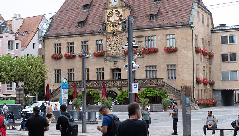 Am Heilbronner Marktplatz sind seit wenigen Tagen Videokameras aktiv.