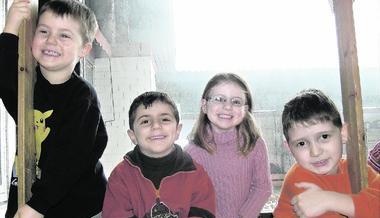 Viel Platz haben die Kleinen im Ittlinger Kindergarten an der Friedhofstra&szlig;e. Ab Herbst wird mangels Nachfrage wohl eine weitere Gruppe dichtgemacht. Um die L&uuml;cken zu schlie&szlig;en, sollen bald auch Zweij&auml;hrige aufgenommen werden. (Foto: Alexander Hettich)