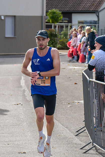 Tausende L&auml;ufer gingen beim diesj&auml;hrigen Bottwartal-Marathon auf die Strecke &ndash; auf Distanzen zwischen f&uuml;nf und 42 Kilometern.