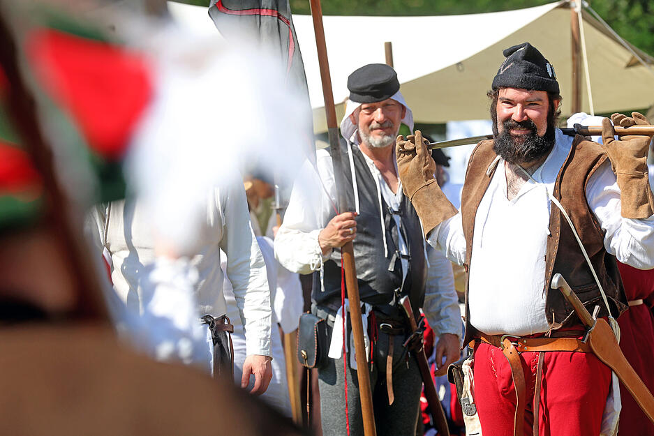 Versprochen werden authentische Eindr&uuml;cke einer bewegten Zeit.