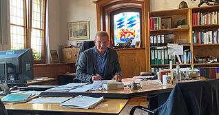 Am 17. April 2024 trat Eberhard Birk als gew&auml;hlter B&uuml;rgermeister f&uuml;r L&ouml;wenstein sein Amt an &ndash; zwei Jahre sp&auml;ter wird er in den Ruhestand verabschiedet.