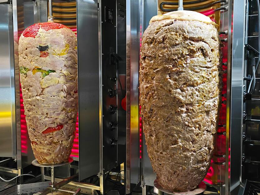 Es standen mehrere Spieße zur Auswahl. Es standen mehrere Spieße zur Auswahl.