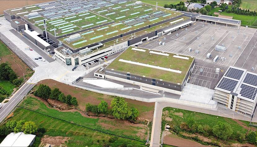 Das neue Werk im interkommunalen Gewerbegebiet Langwiesen IV ist die größte Einzelinvestition in der Geschichte des Familienunternehmens Layher.