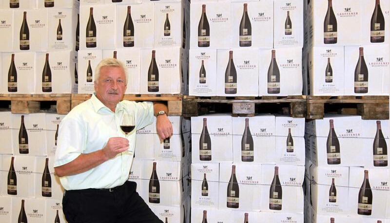 Der Lauffener Vorstandsvorsitzende Ulrich Maile ist froh, dass seine Mitglieder mitziehen. Foto: Andreas Veigel Der Lauffener Vorstandsvorsitzende Ulrich Maile ist froh, dass seine Mitglieder mitziehen. Foto: Andreas Veigel