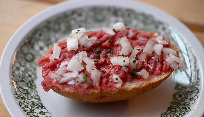 In einer Probe einer bei Penny vertriebenen Wurst wurden Salmonellen gefunden. (Symbolbild)