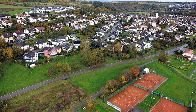 Ab Anfang 2026 soll an der Untergriesheimer Straße/L1096 das neue Herbolzheimer Feuerwehrhaus entstehen.