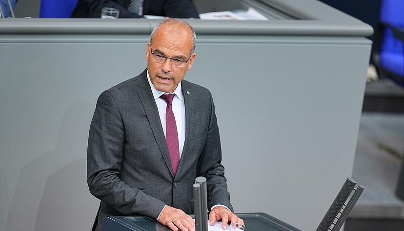 Der AfD-Abgeordnete Rainer Rothfu&szlig; war nach eigenen Angaben schon vor einem Jahr bei einem Treffen in Russland mit Anwesenheit Medwedews. (Archivbild)