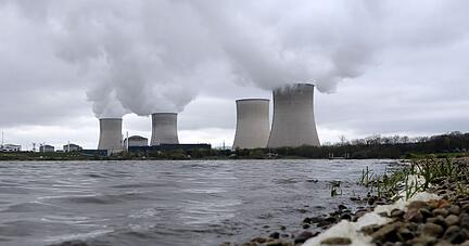 Die Atomkraft-Flaute in Frankreich bereitet auch hierzulande Sorgen: Sollte im Nachbarland zu wenig Strom produziert werden, könnte das negative Auswirkungen auf andere europäische Länder haben. Die Atomkraft-Flaute in Frankreich bereitet auch hierzulande Sorgen: Sollte im Nachbarland zu wenig Strom produziert werden, könnte das negative Auswirkungen auf andere europäische Länder haben.