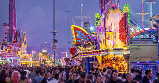 Das 178. Cannstatter Volksfest auf dem Wasen zählt zu den bedeutendsten Traditionsfesten in Deutschland.