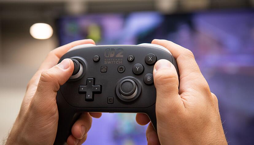 Der Switch 2 Pro Controller gehört nicht zum Lieferumfang und kostet knapp 90 Euro extra.