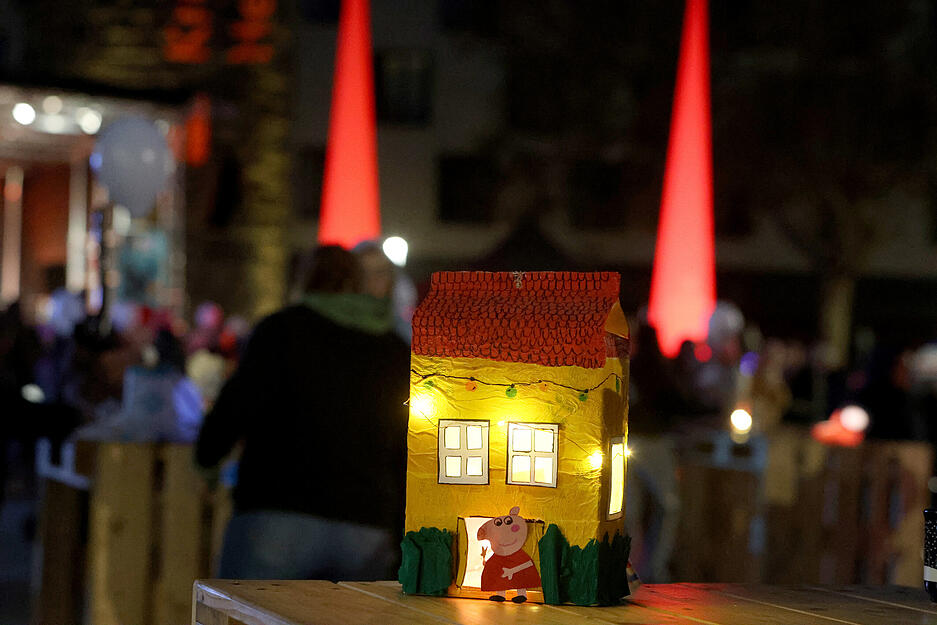 Laternen erleuchten am Donnerstag die Straßen in Heilbronn beim Event Lichtermeer. Laternen erleuchten am Donnerstag die Straßen in Heilbronn beim Event Lichtermeer.