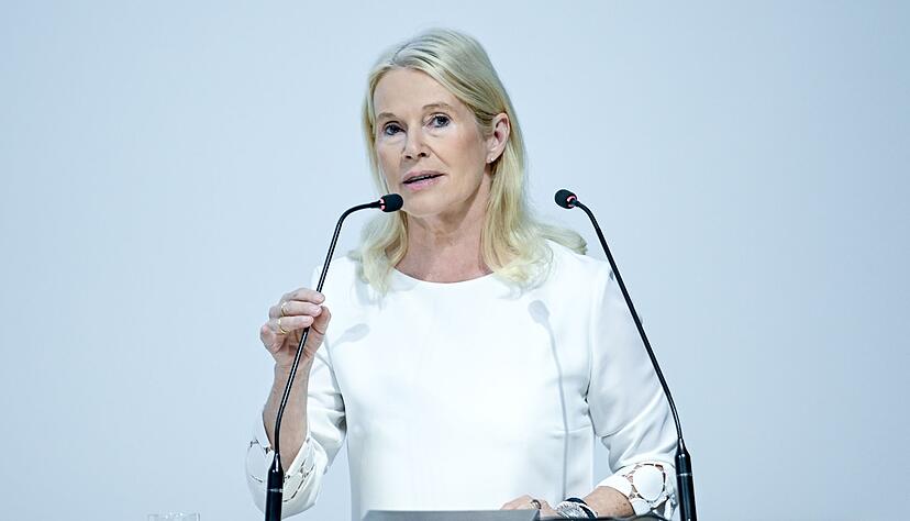 Zu viel Bescheidenheit schadet auch, sagt die Koordinatorin der Nachrichtendienste des Bundes im Kanzleramt, Dagmar Busch. Zu viel Bescheidenheit schadet auch, sagt die Koordinatorin der Nachrichtendienste des Bundes im Kanzleramt, Dagmar Busch.