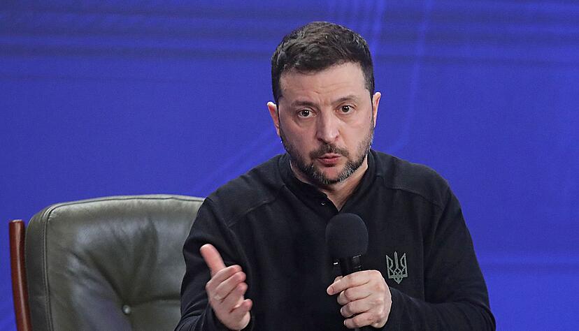 Der ukrainische Pr&auml;sident Wolodymyr Selenskyj hat zum dritten Jahrestag des Beginns des russischen Angriffskrieges den Kampf der Verteidiger als heldenhaft gew&uuml;rdigt. (Archivbild)