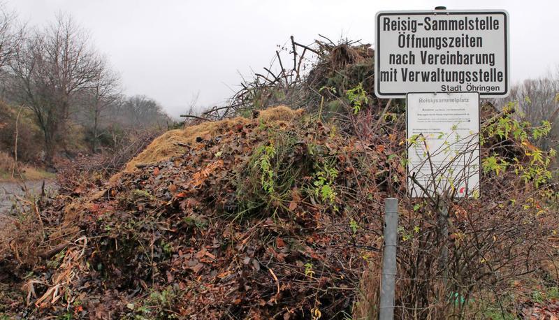 Einer von drei Reisigsammelpl&auml;tzen, die bis Ende 2014 geschlossen werden, ist die Anlage in Michelbach/Wald (ehemalige Sandgrube). Foto: Archiv/Hohl