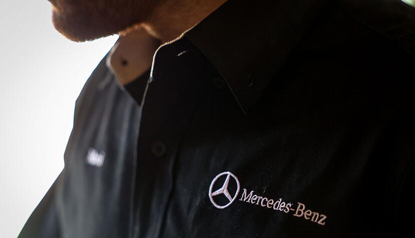 Das Unternehmen übernimmt zudem den Import und Vertrieb von Mercedes-Fahrzeugen in Argentinien. Das Unternehmen übernimmt zudem den Import und Vertrieb von Mercedes-Fahrzeugen in Argentinien.