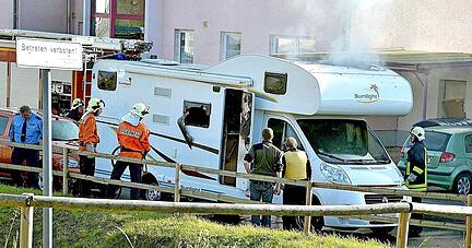 Das Wohnmobil, in dem die Leichen von Böhnhardt und Mundlos entdeckt wurden.  Foto: dpa